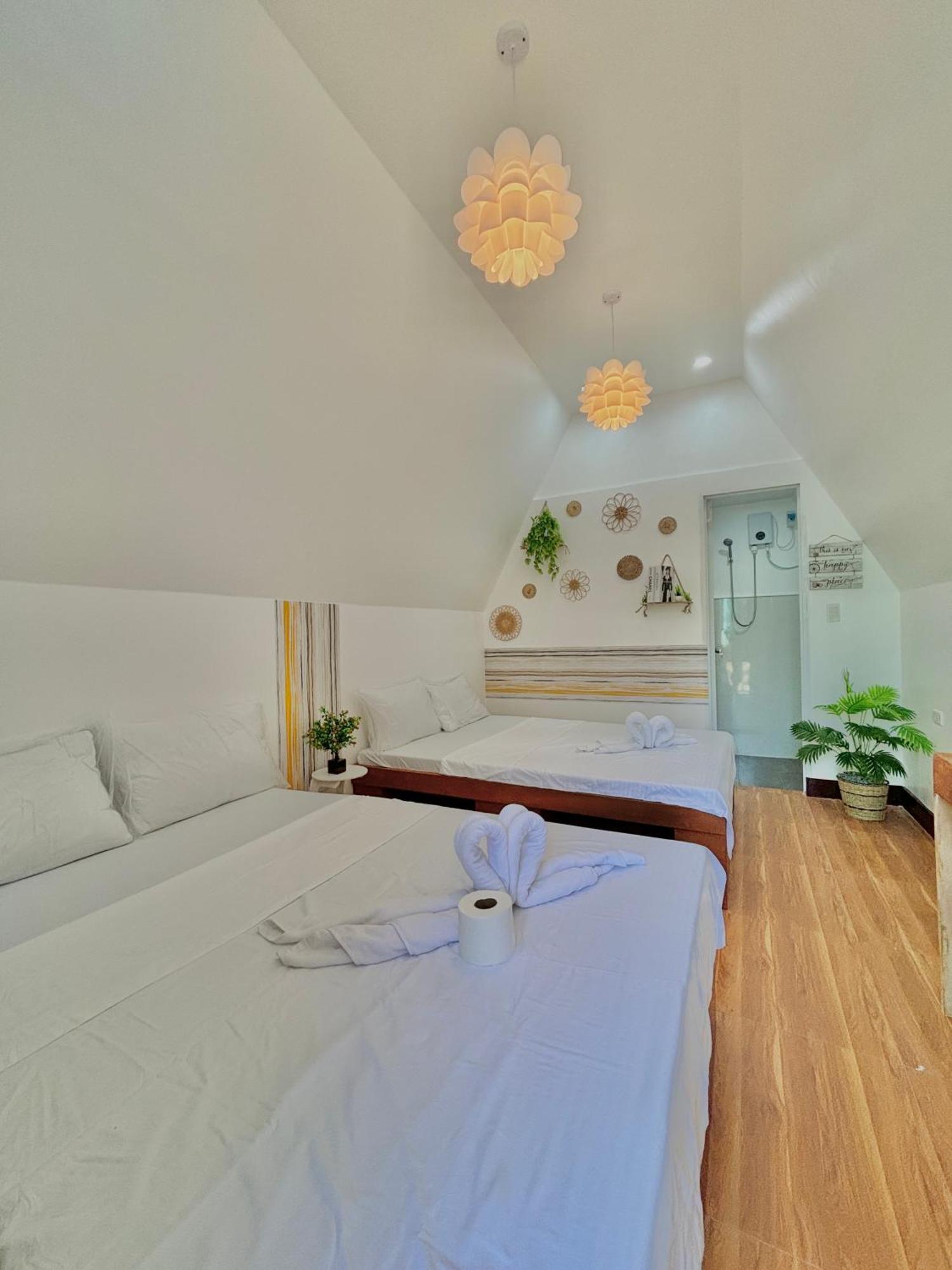 Villa Lovi Panagsama Beach Moalboal Exterior photo