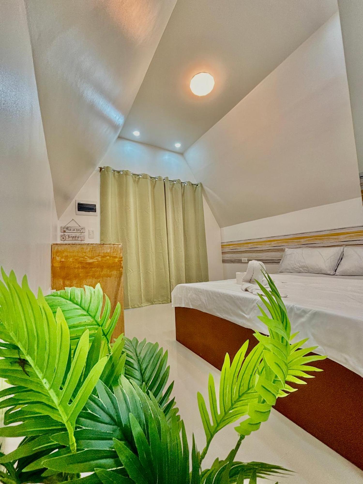 Villa Lovi Panagsama Beach Moalboal Exterior photo